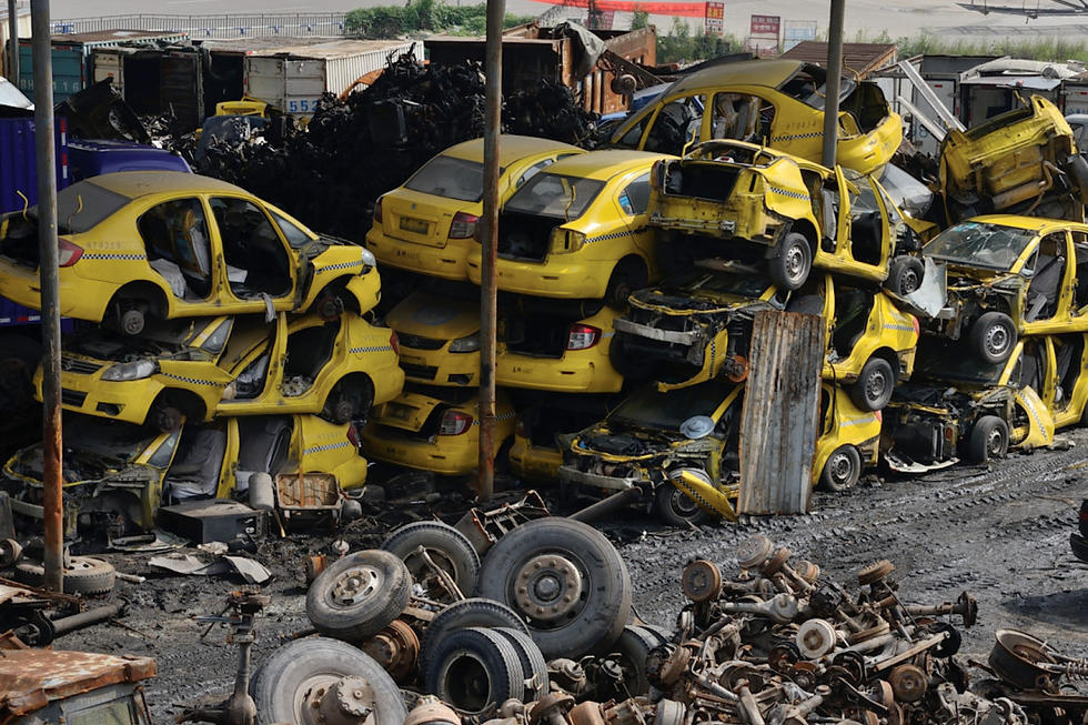 上海汽車報廢院內